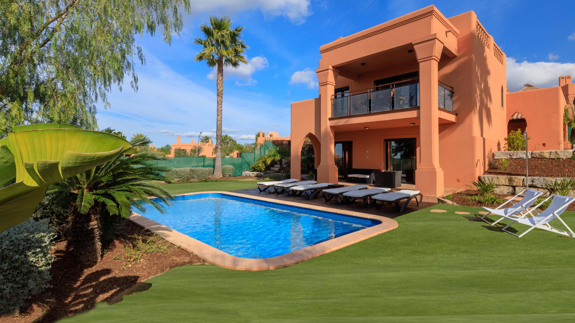 Propriétés de golf prêtes à être emménagées