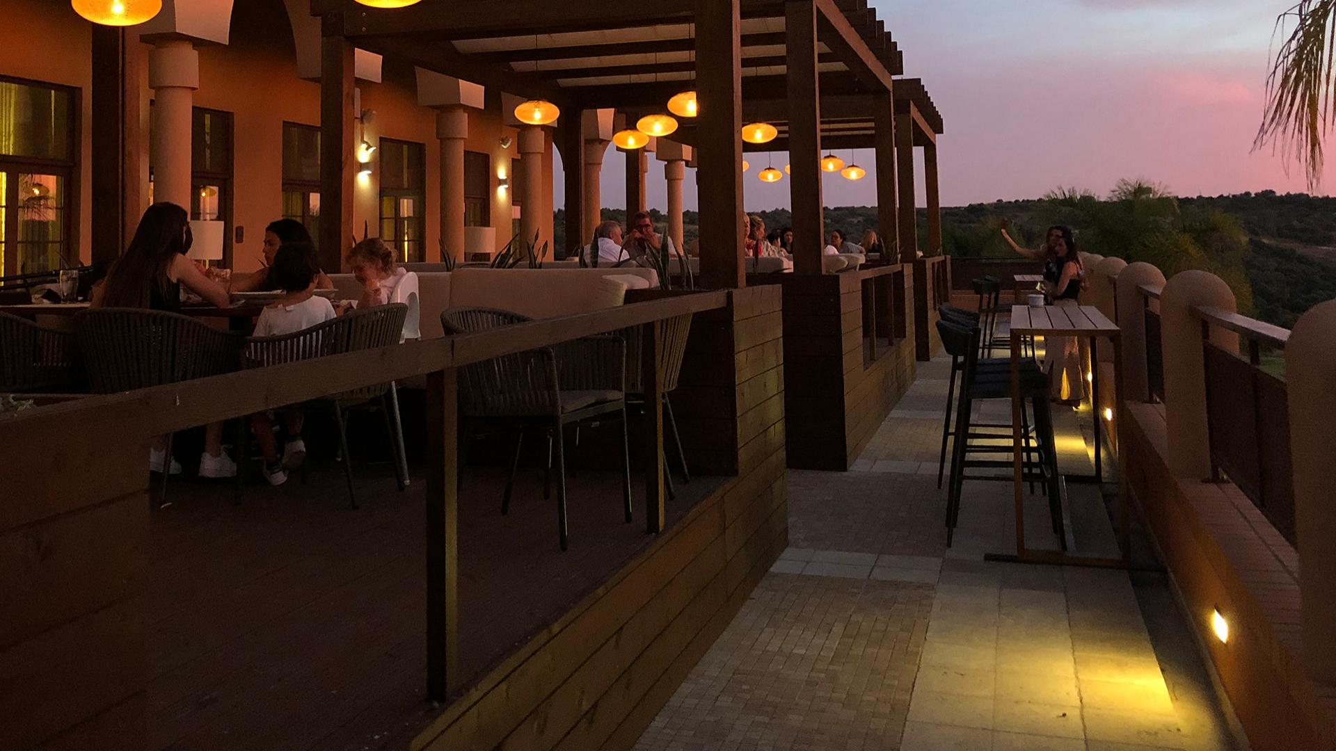 Especial Verão com noites temáticas no Amendoeira!