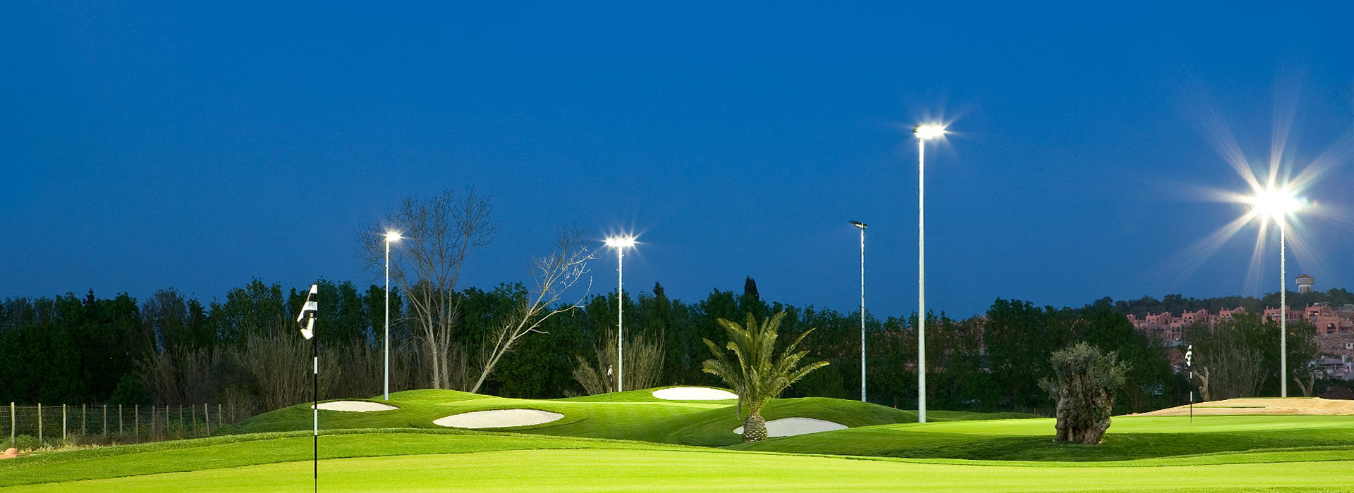 Golf Academy à noite